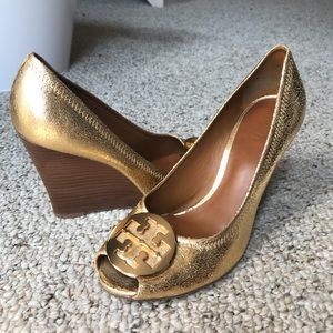 Gold Metallic ‘Julianne’ peep toe wedge